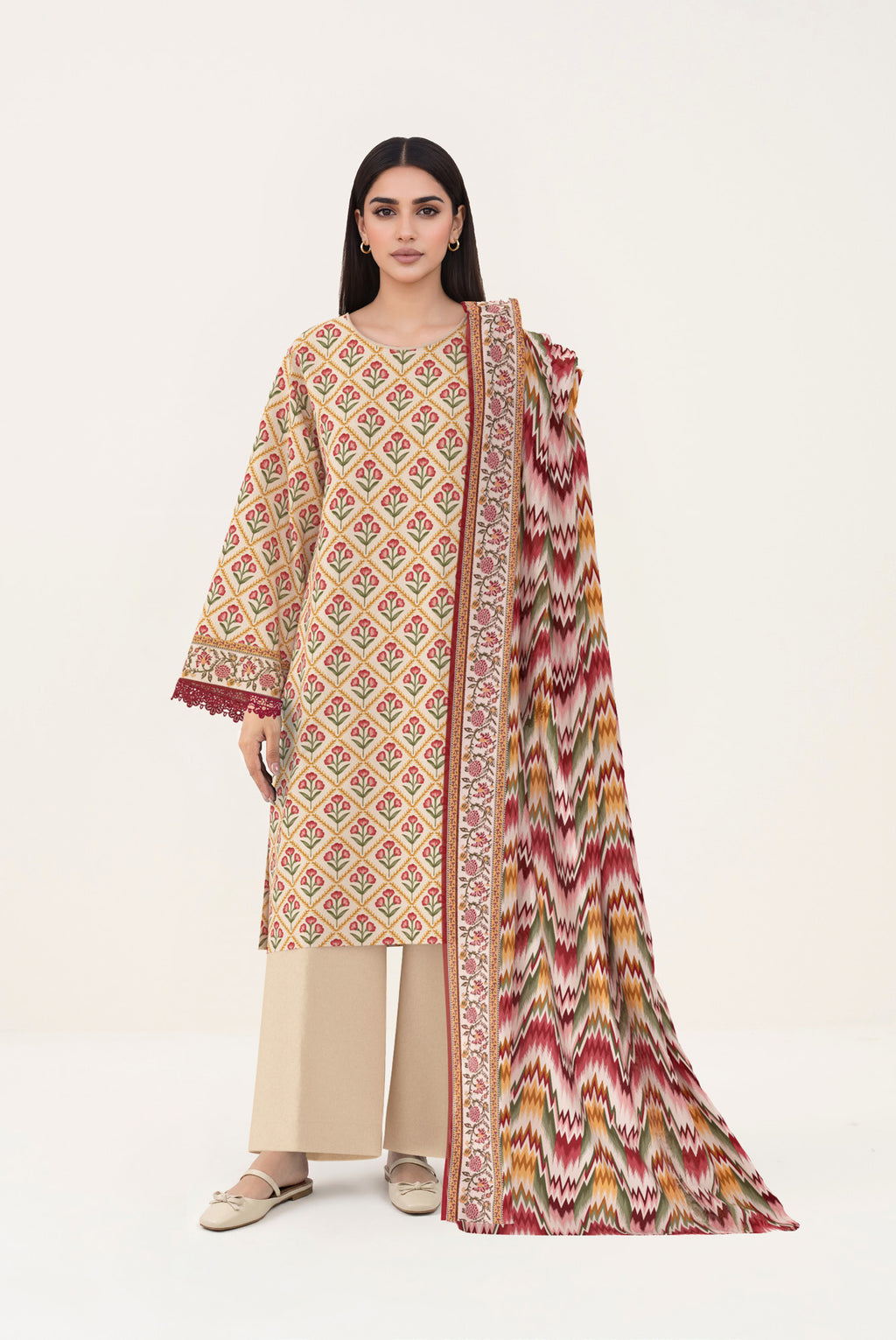 Ivory Floral Printed Lawn 3 Piece Suit (Sapphire)